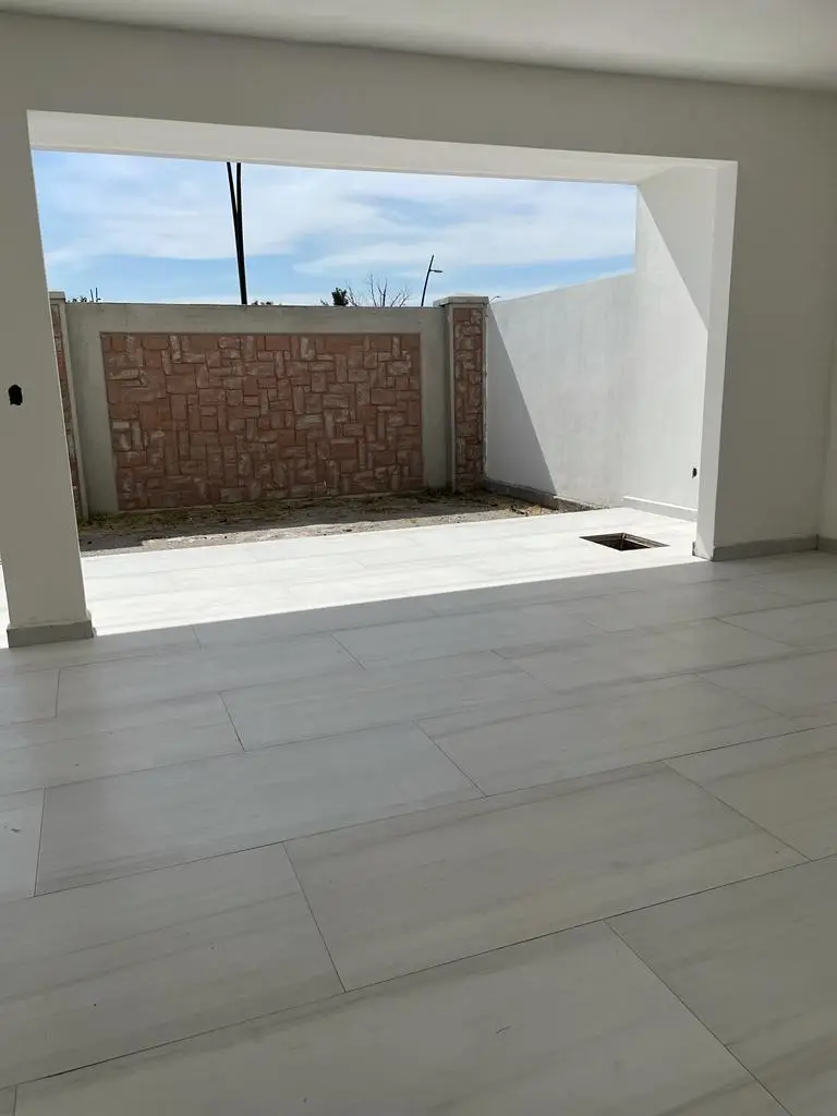 secondary property images 3