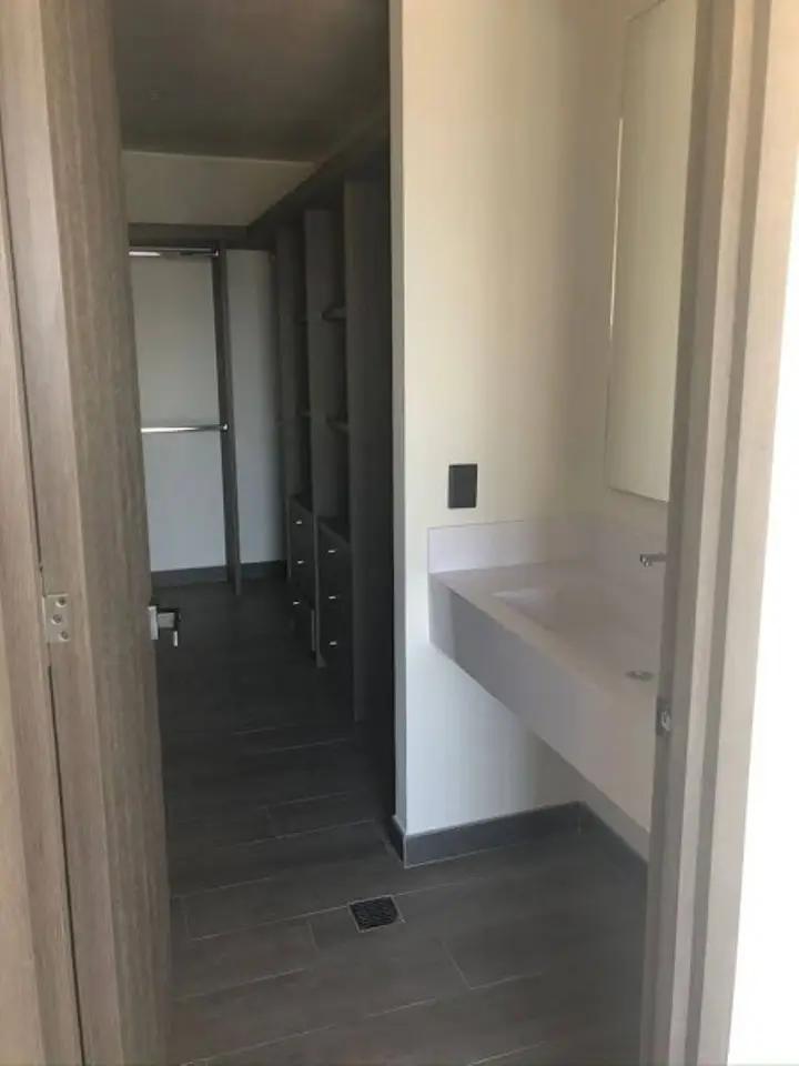 secondary property images 0