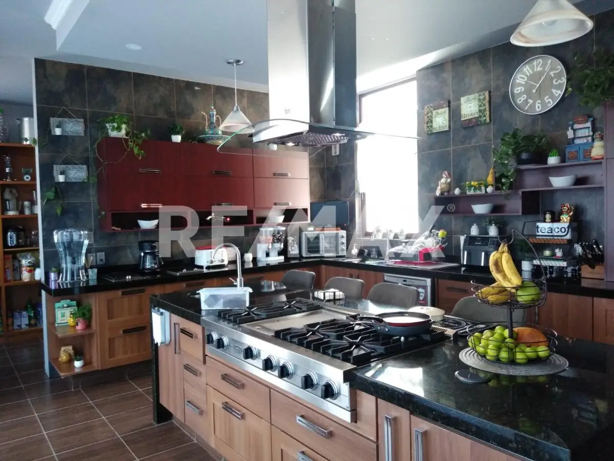 secondary property images 0