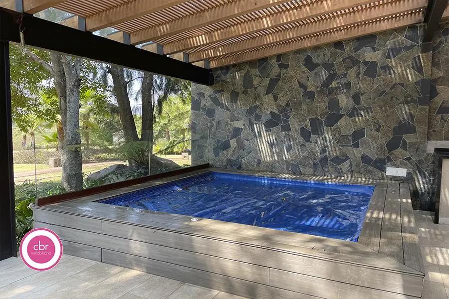 secondary property images 0