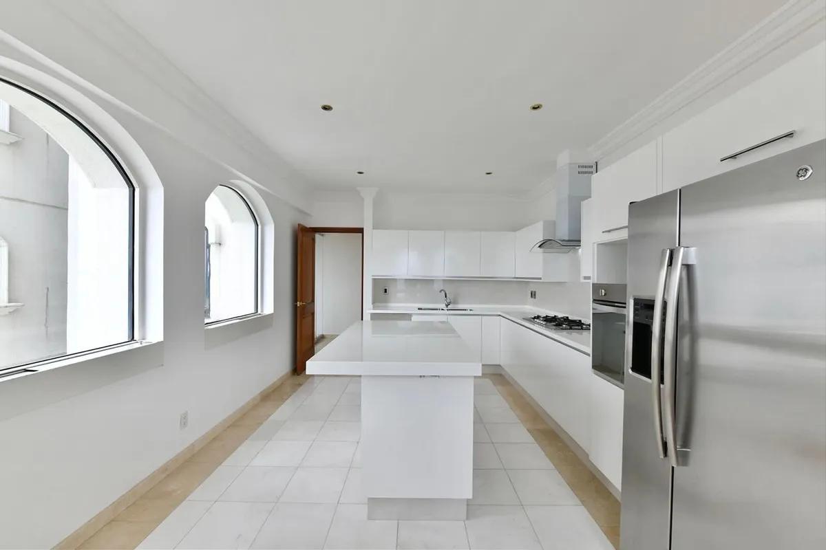 secondary property images 0