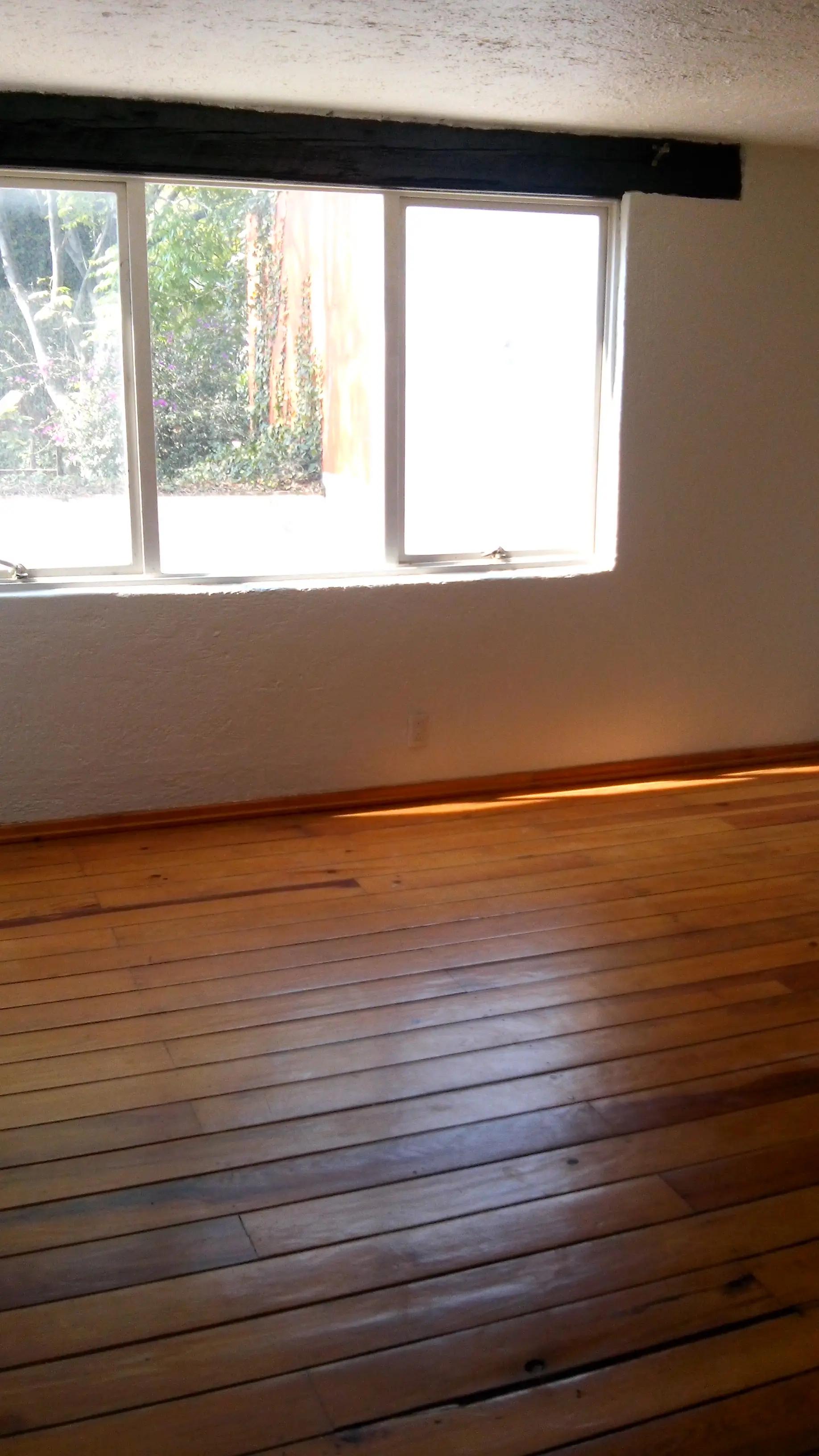 secondary property images 0