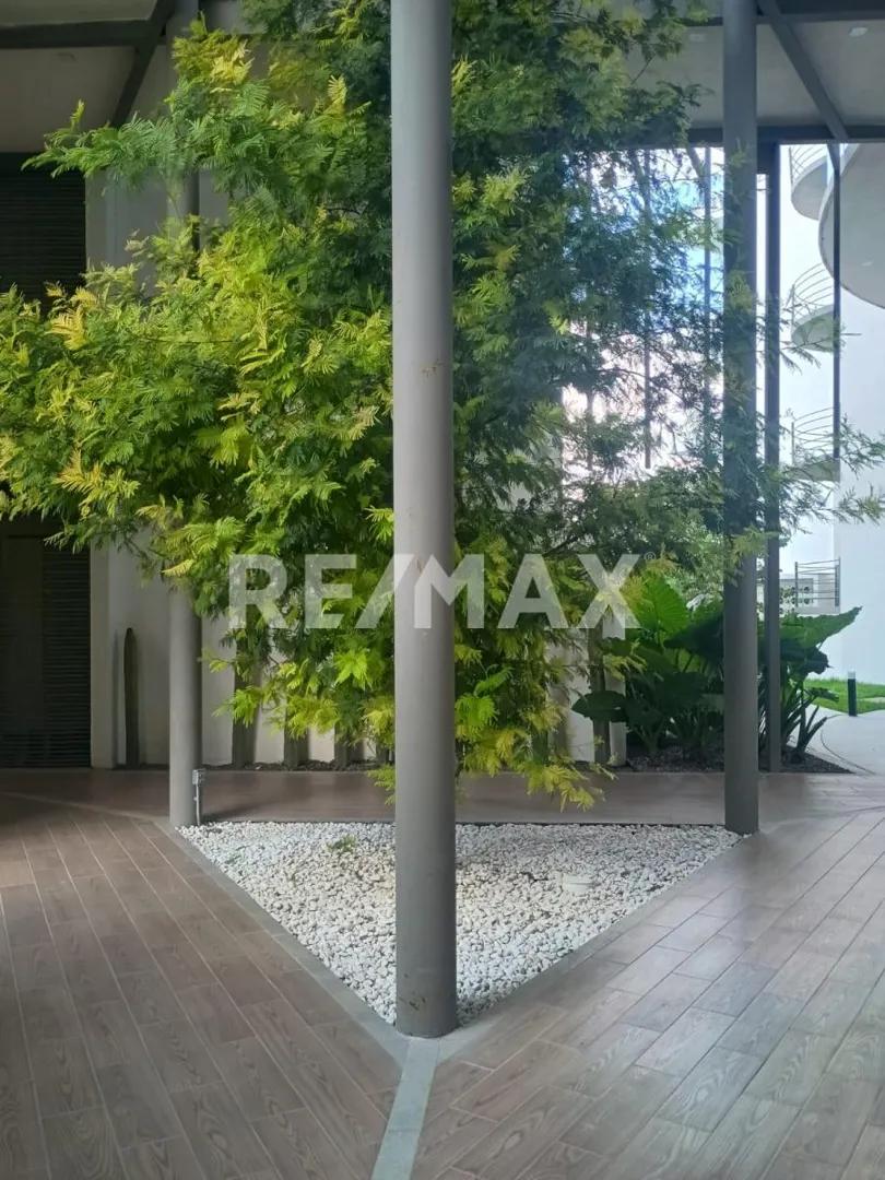 secondary property images 0