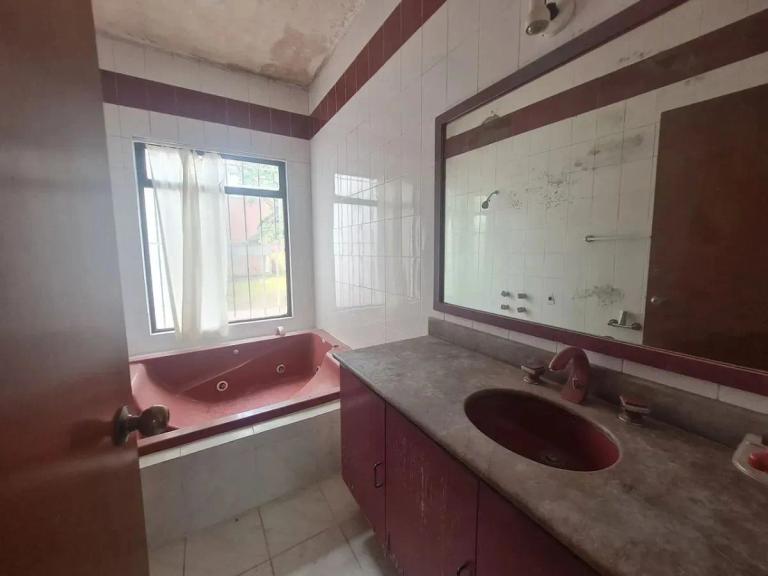 Property Image Property Image