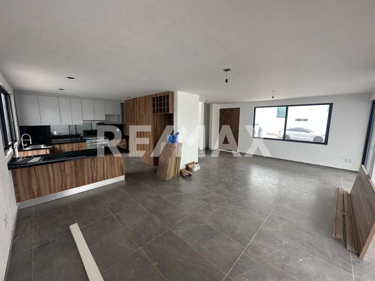 main property photo