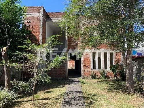 main property photo