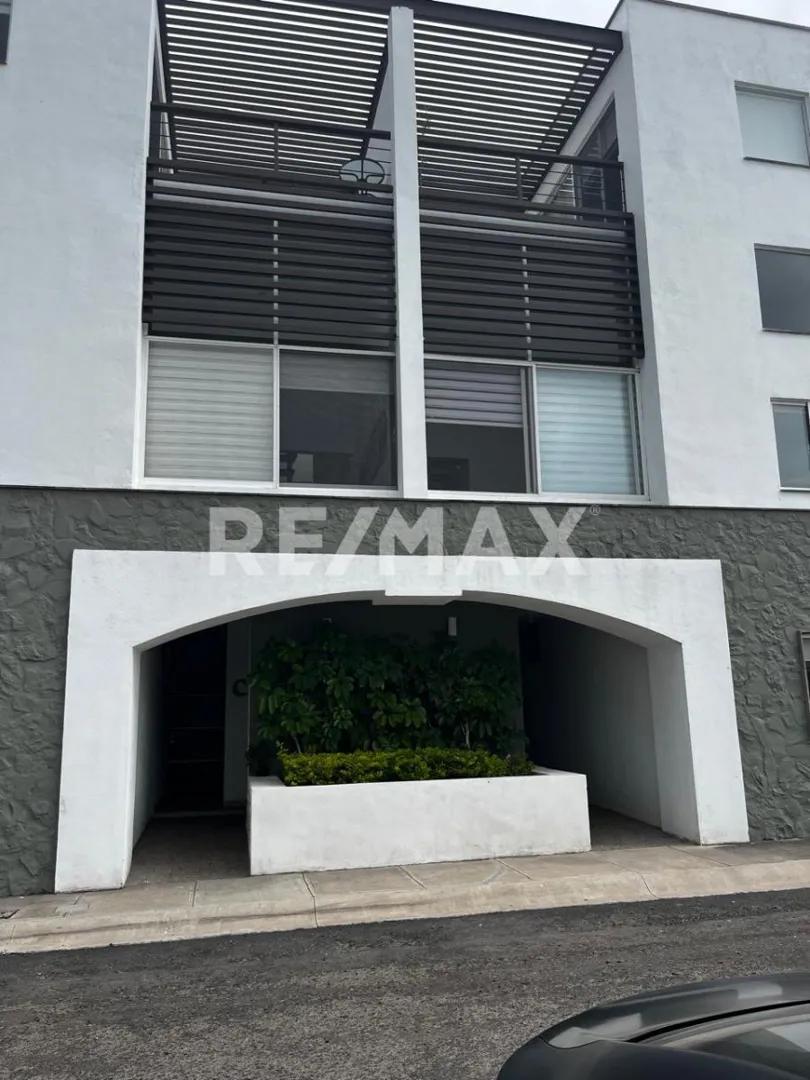 main property photo