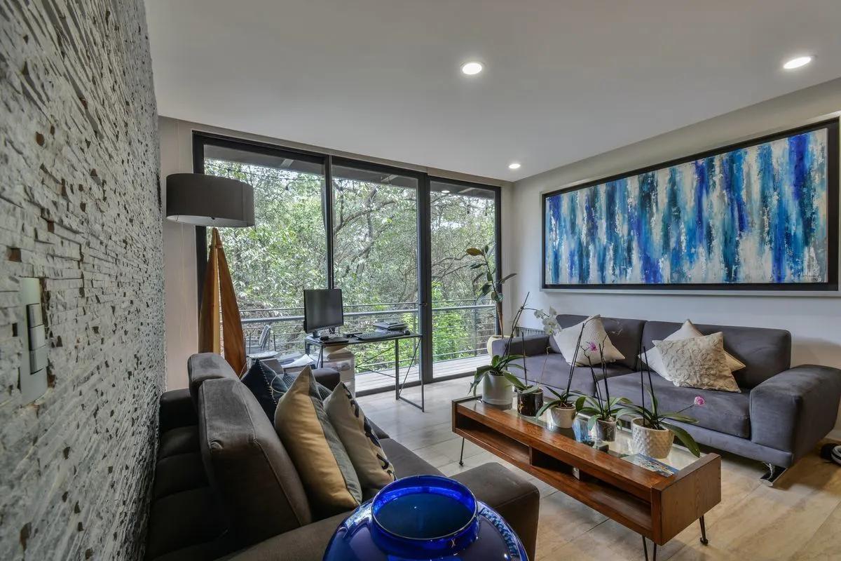 main property photo