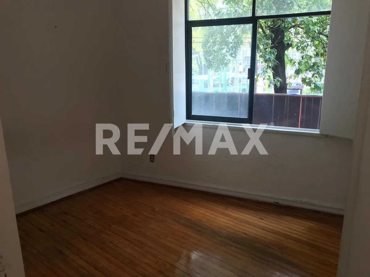 secondary property images 0