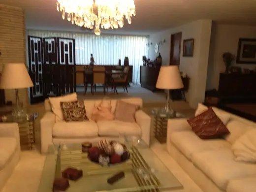 main property photo
