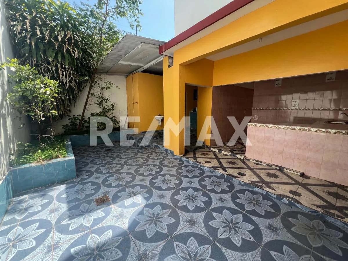 secondary property images 3