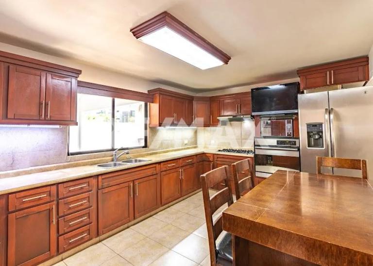 Property Image Property Image