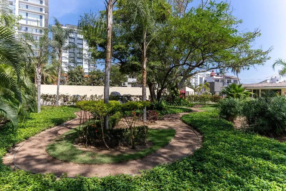 secondary property images 0