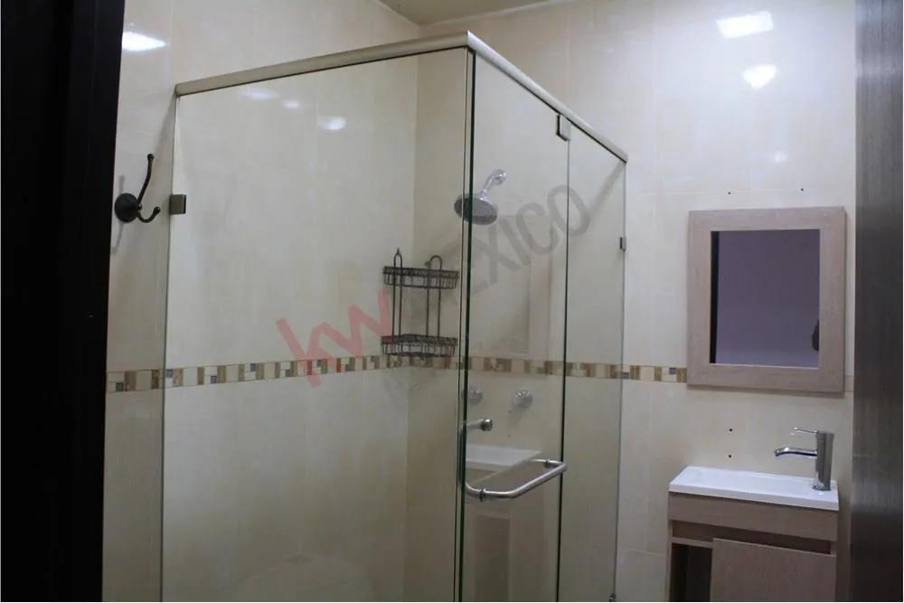 secondary property images 3