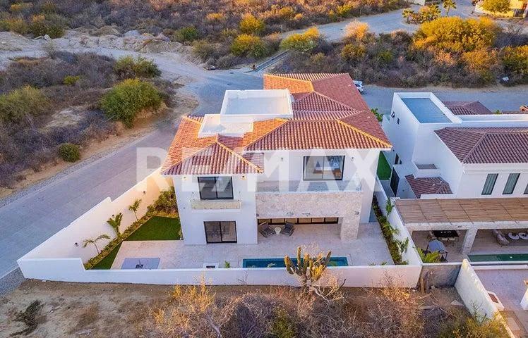 main property photo
