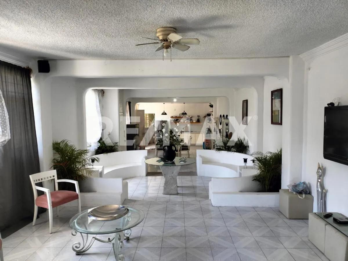 main property photo