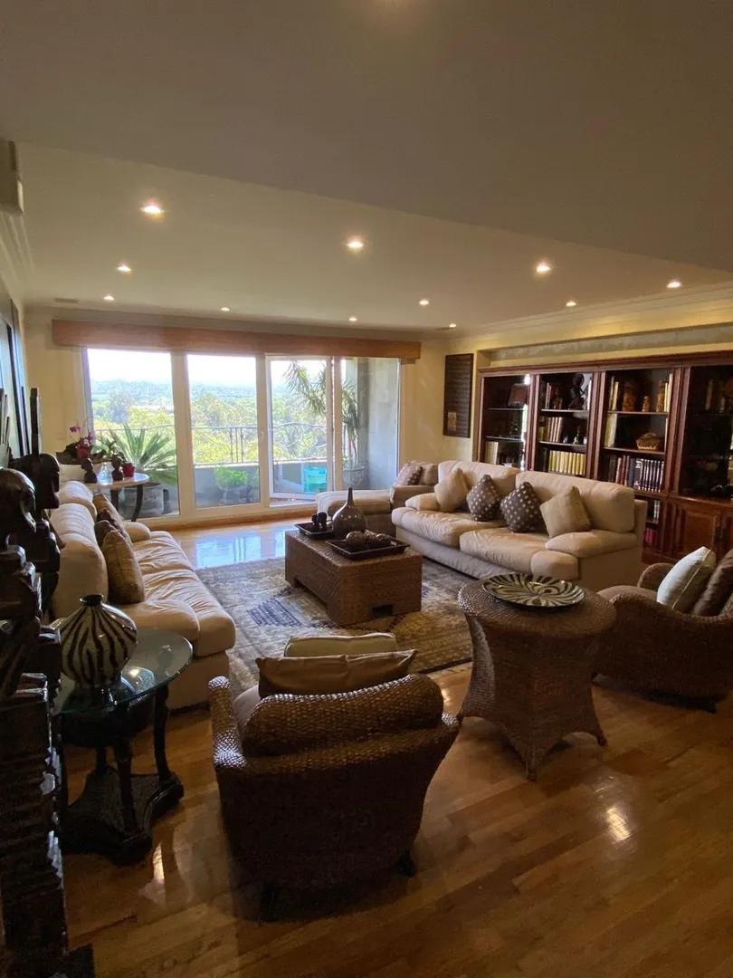 main property photo