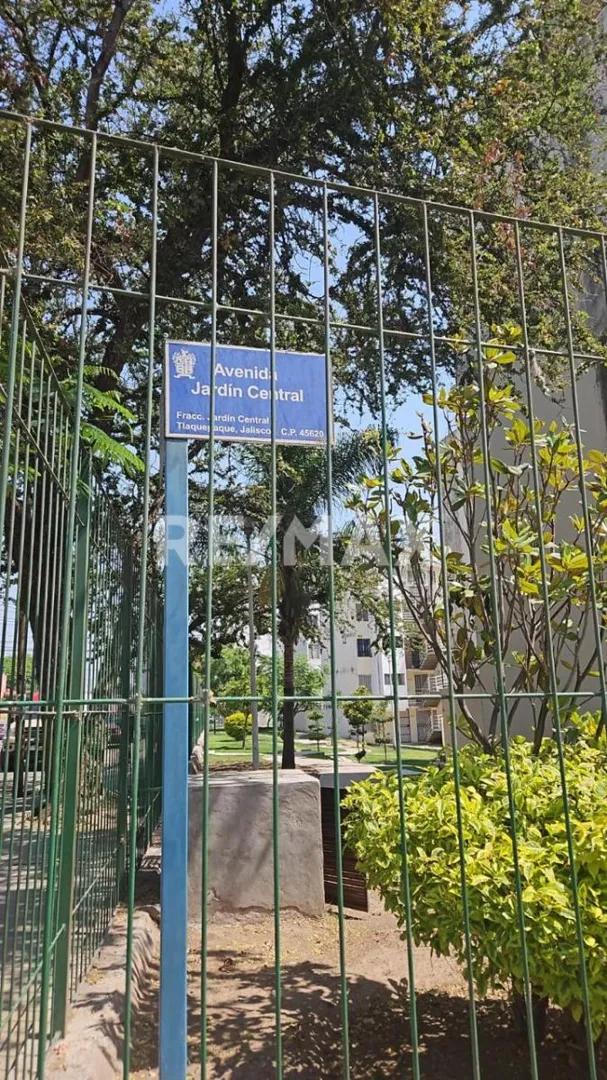 secondary property images 0