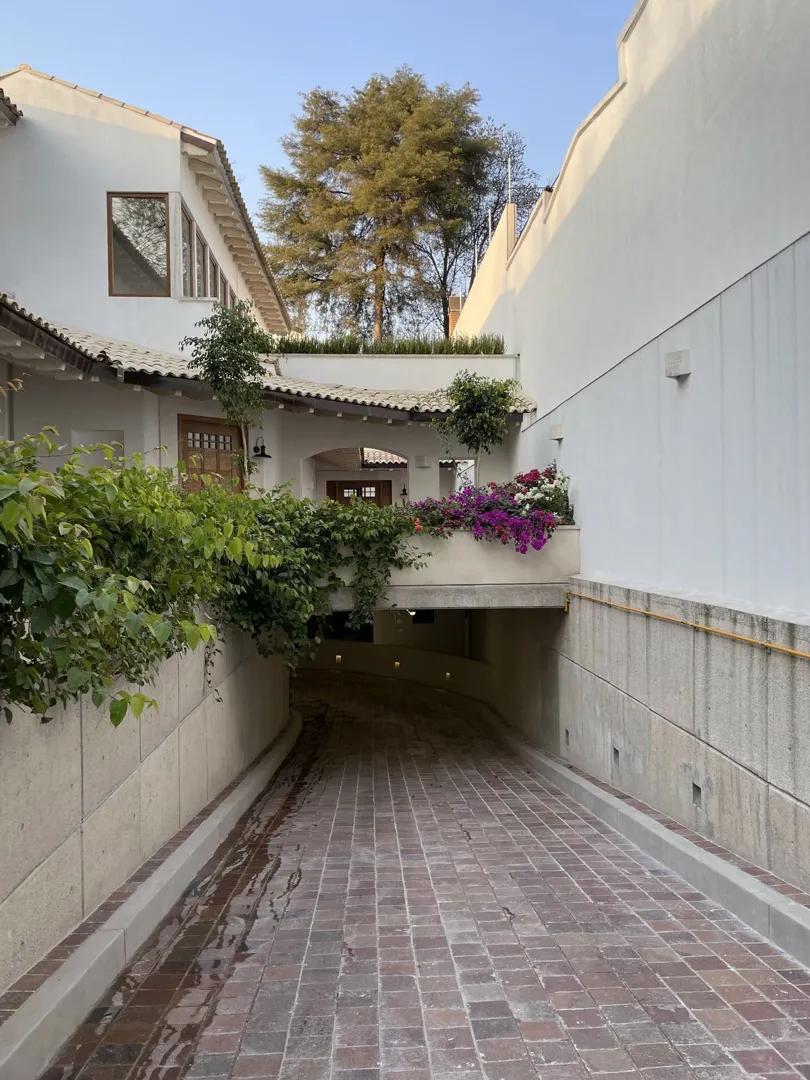 secondary property images 0