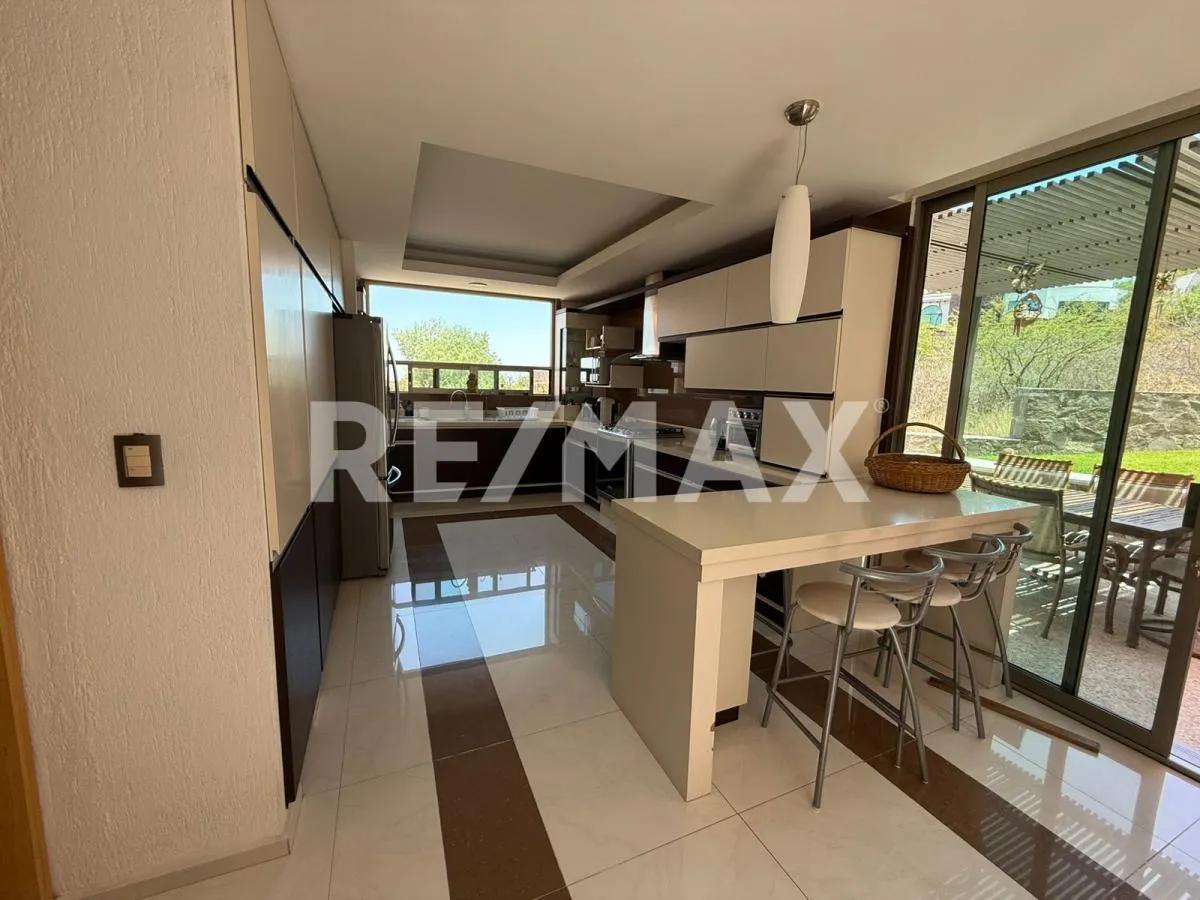 secondary property images 0