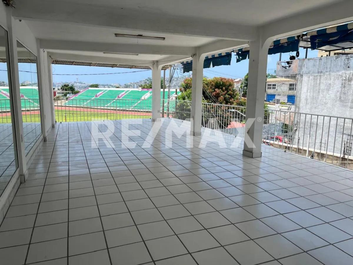main property photo