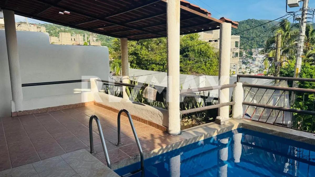 main property photo