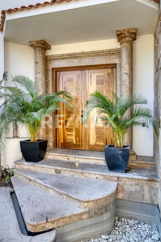 Property Image Property Image