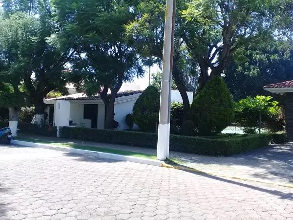 secondary property images 0