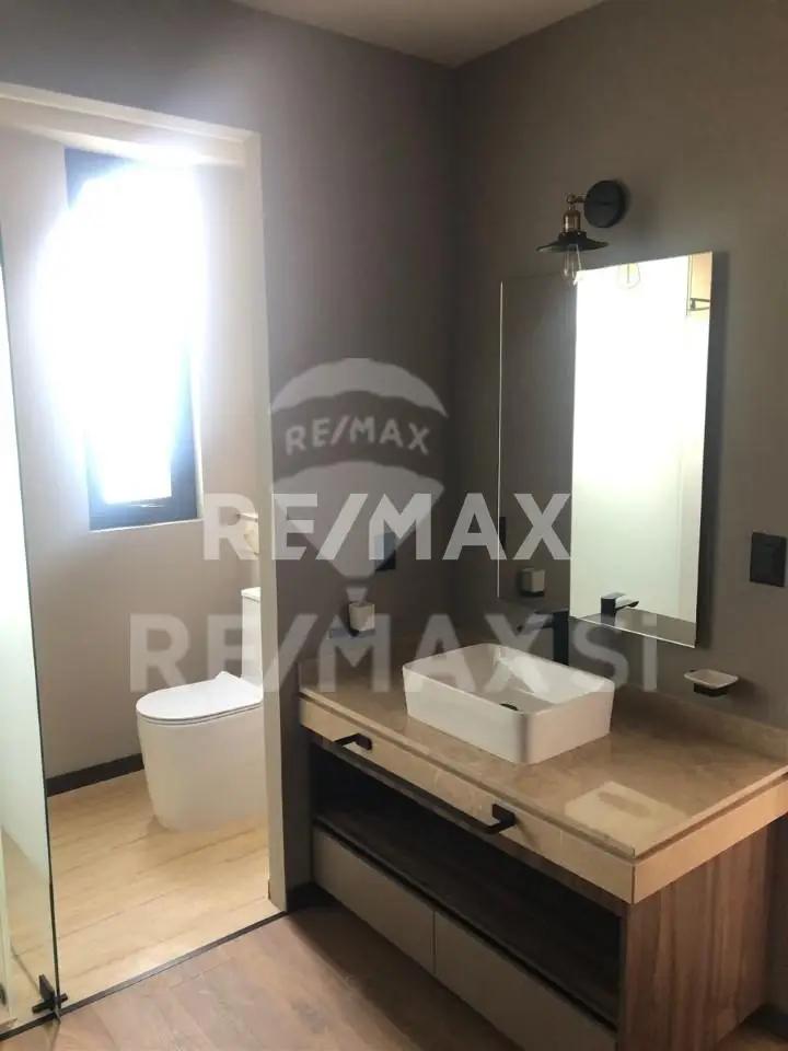 secondary property images 0