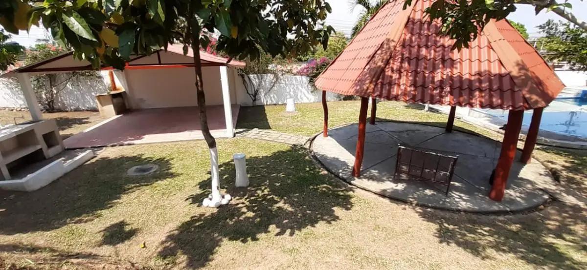 secondary property images 2