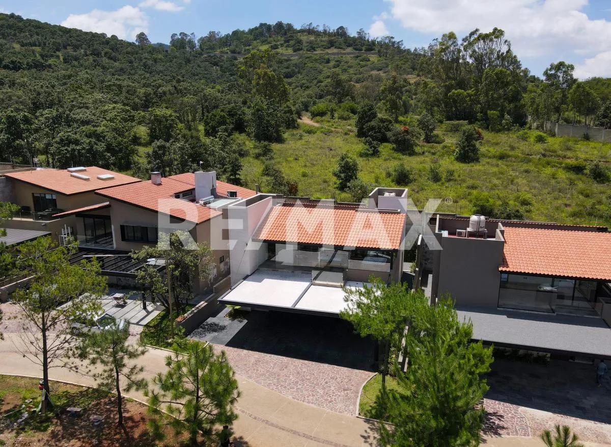 secondary property images 0