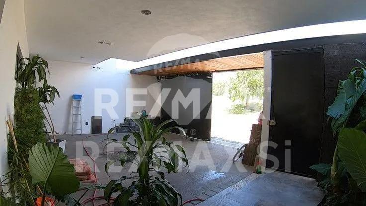 secondary property images 2