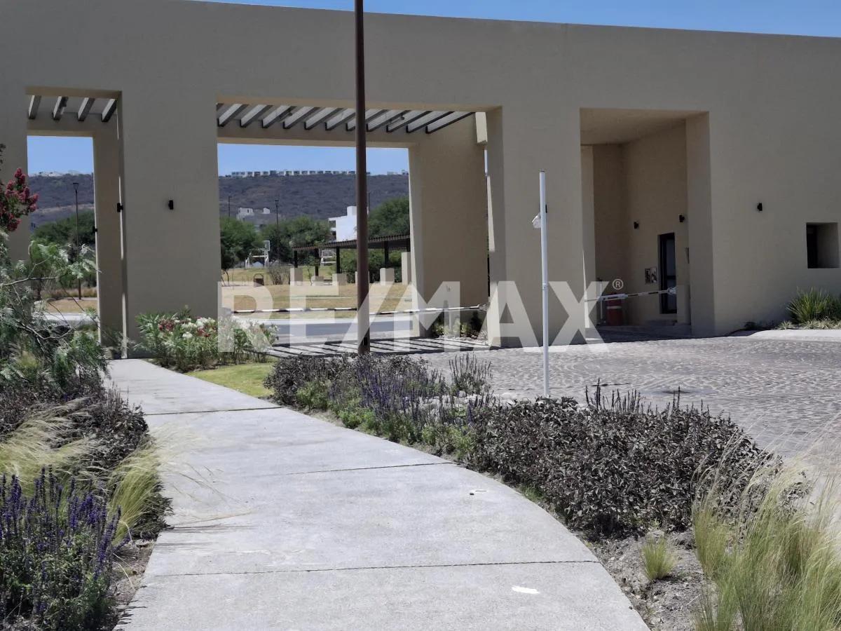 secondary property images 0