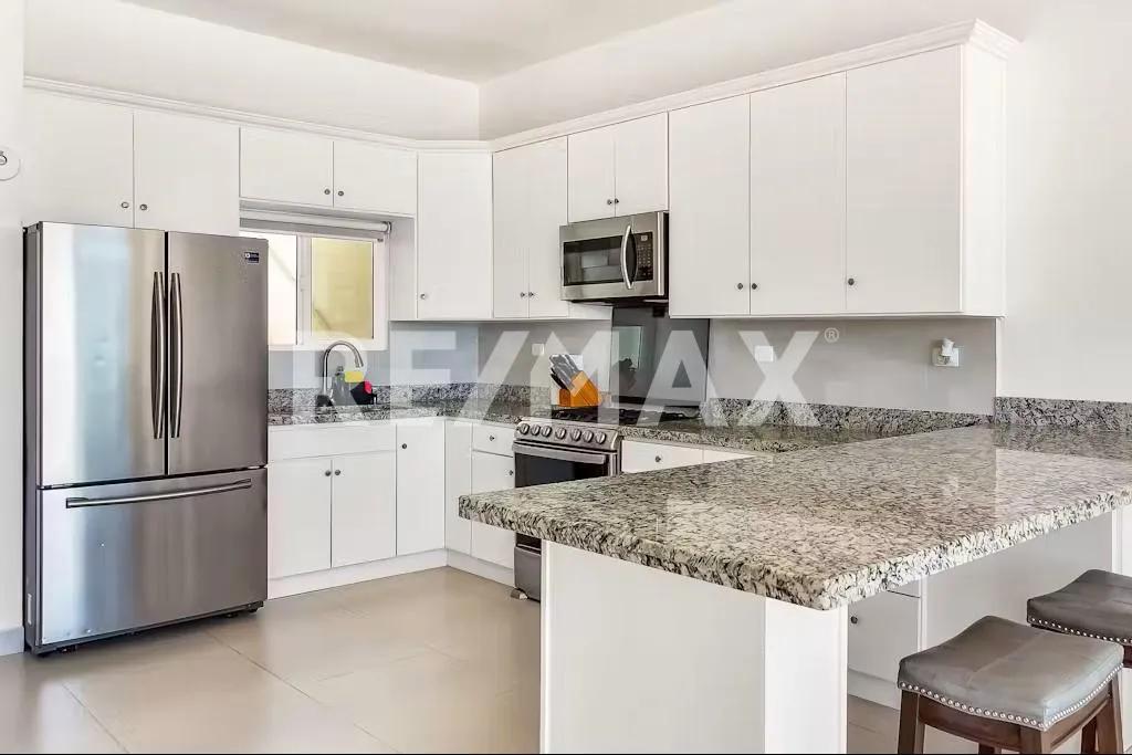 secondary property images 0