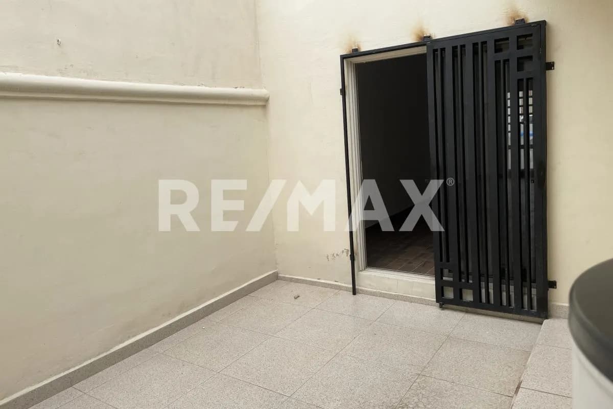 secondary property images 2