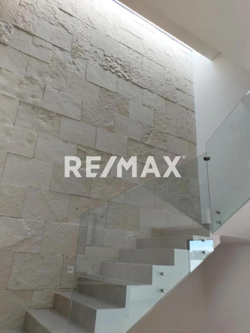 secondary property images 3