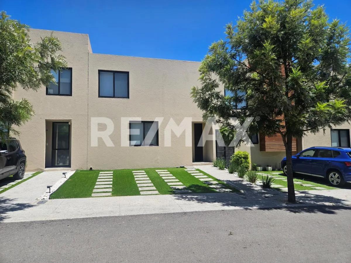 main property photo