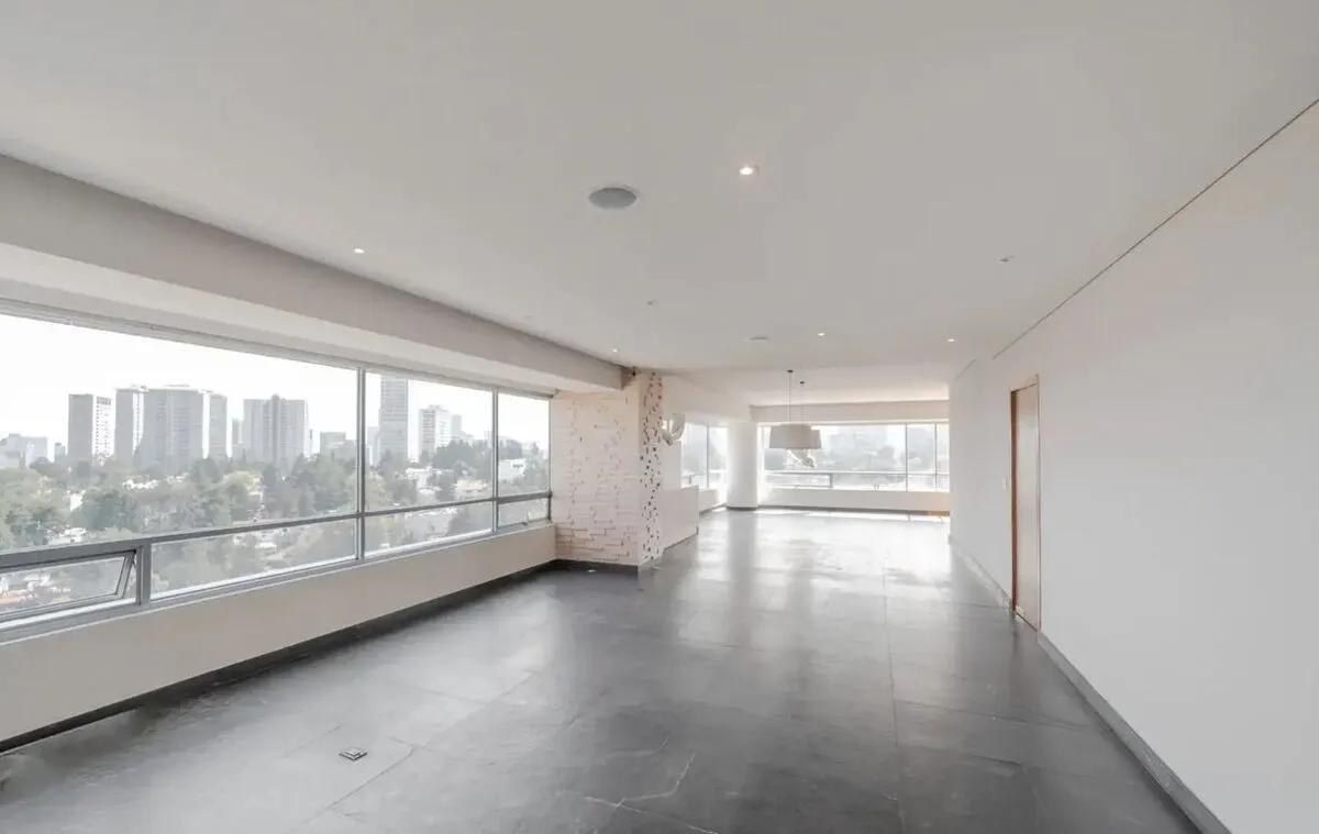 main property photo