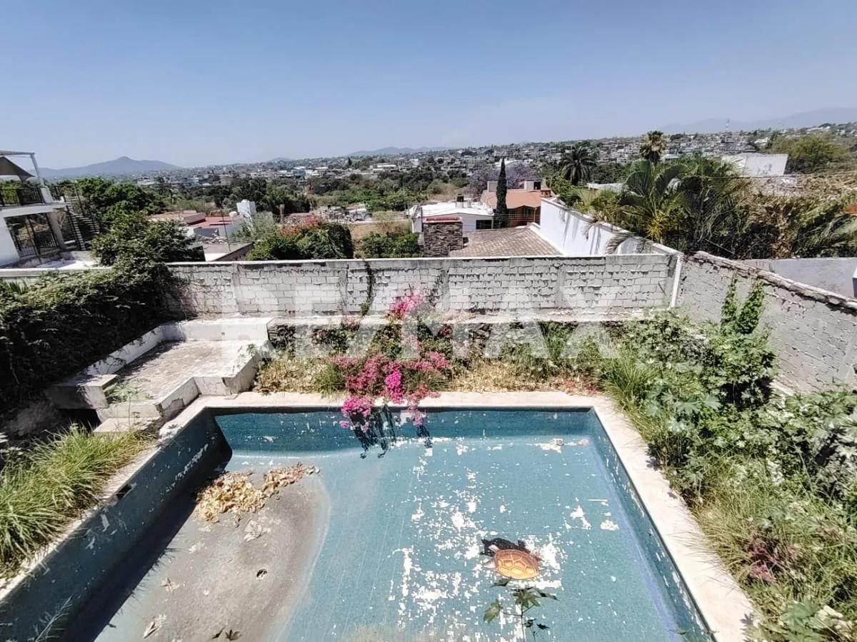 main property photo