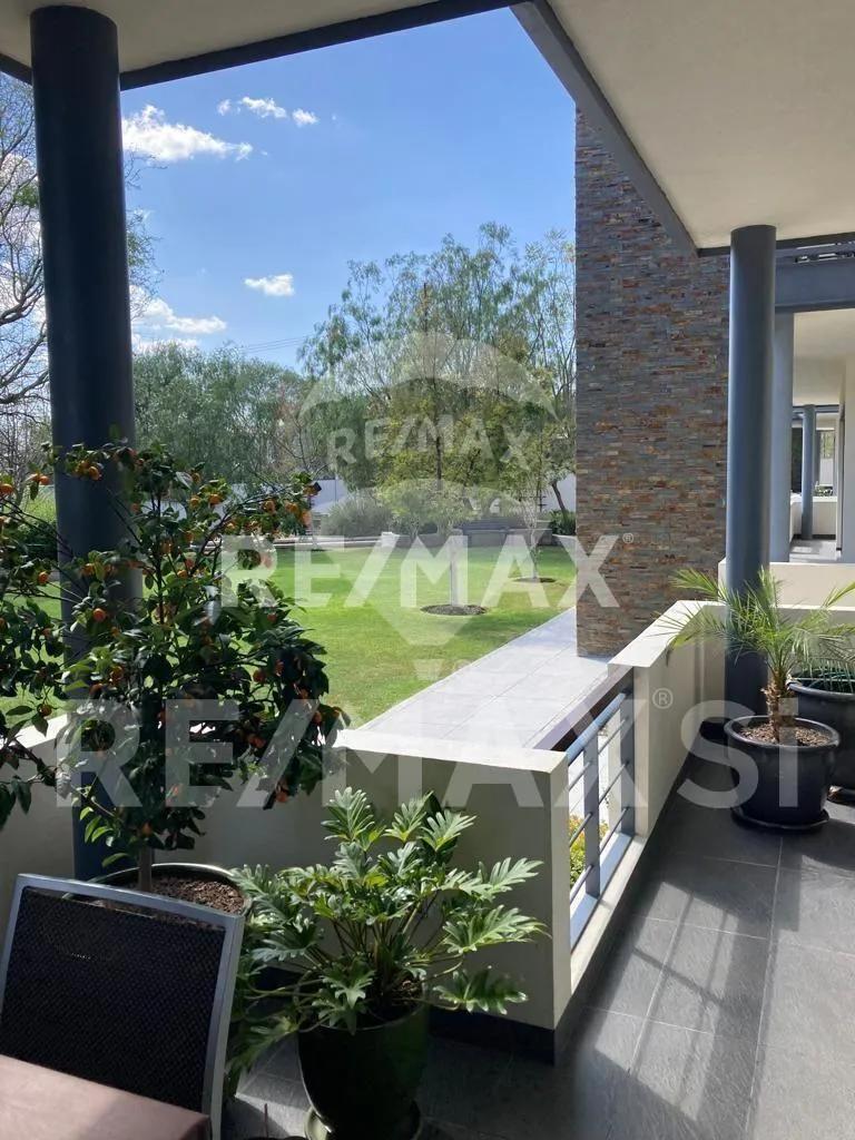 secondary property images 0