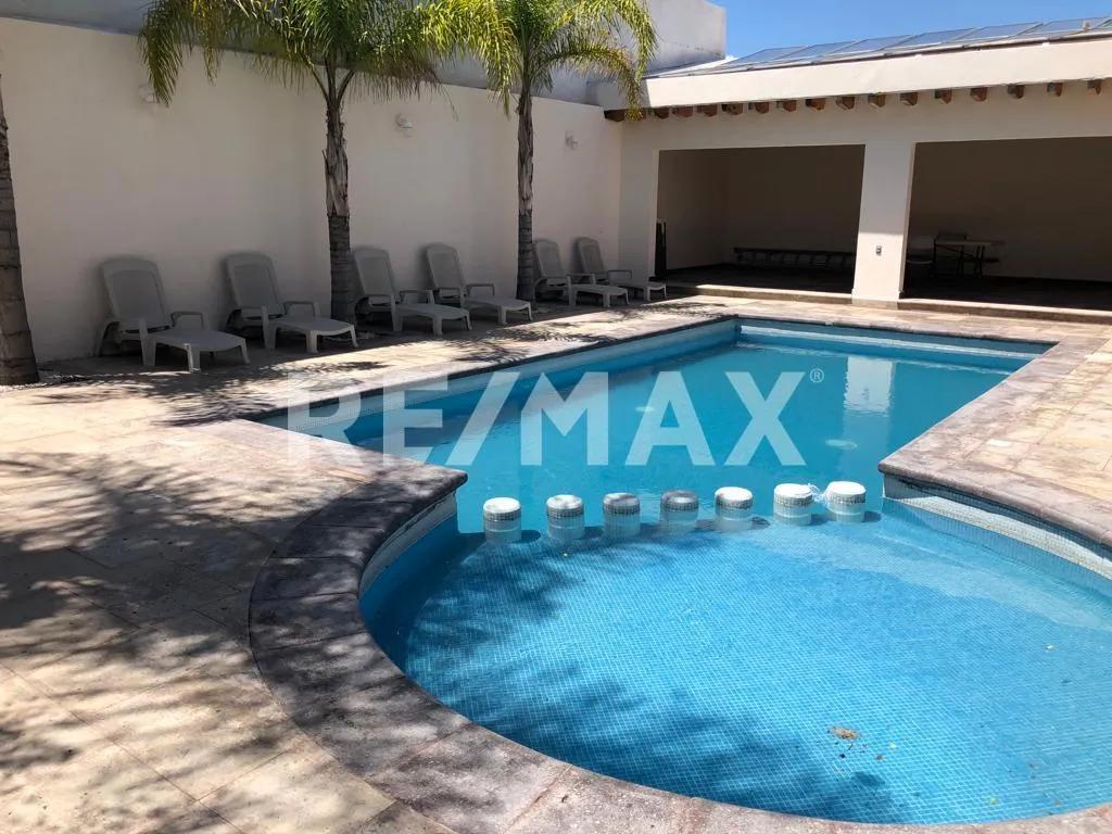 secondary property images 0
