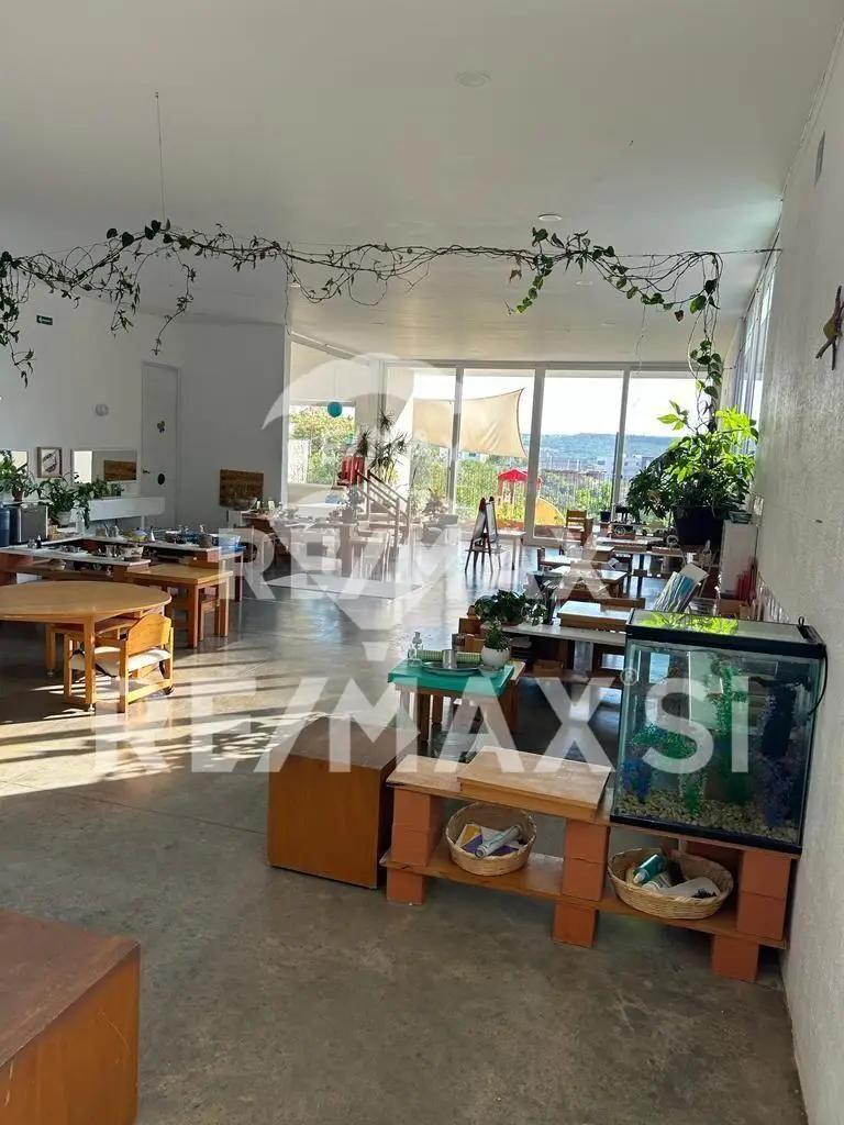 secondary property images 0