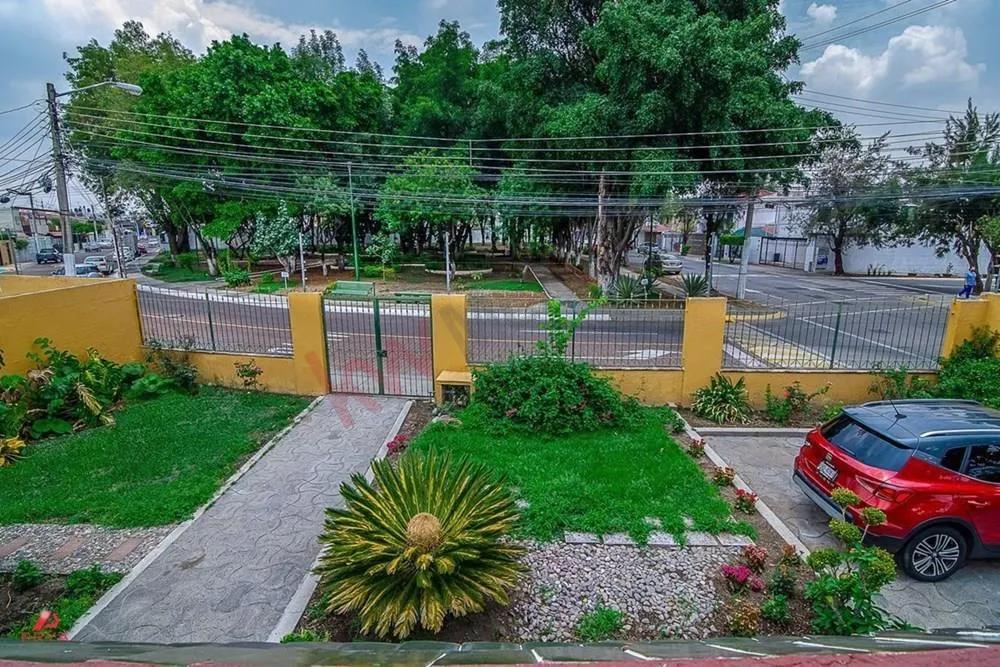 secondary property images 1