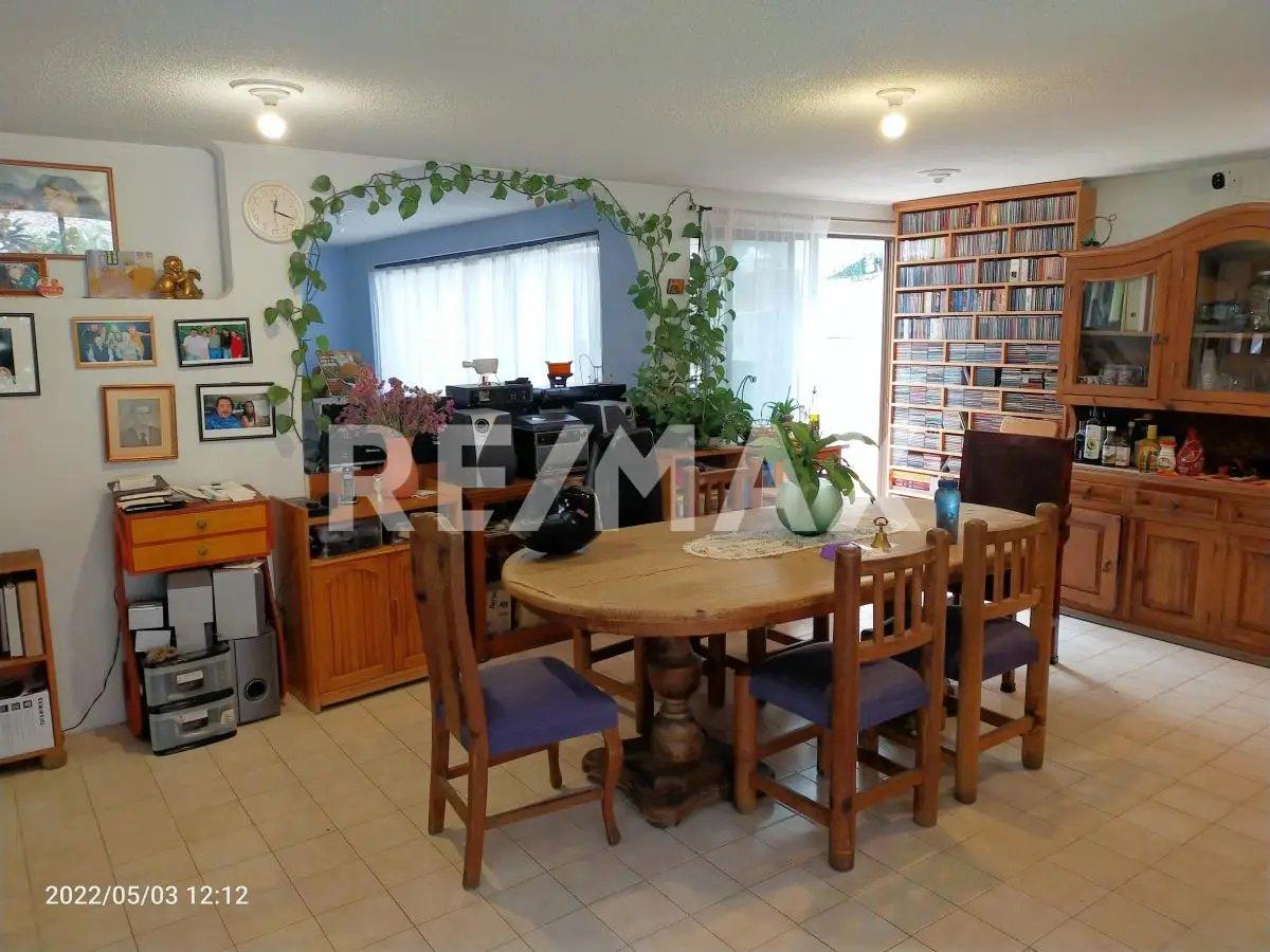 main property photo