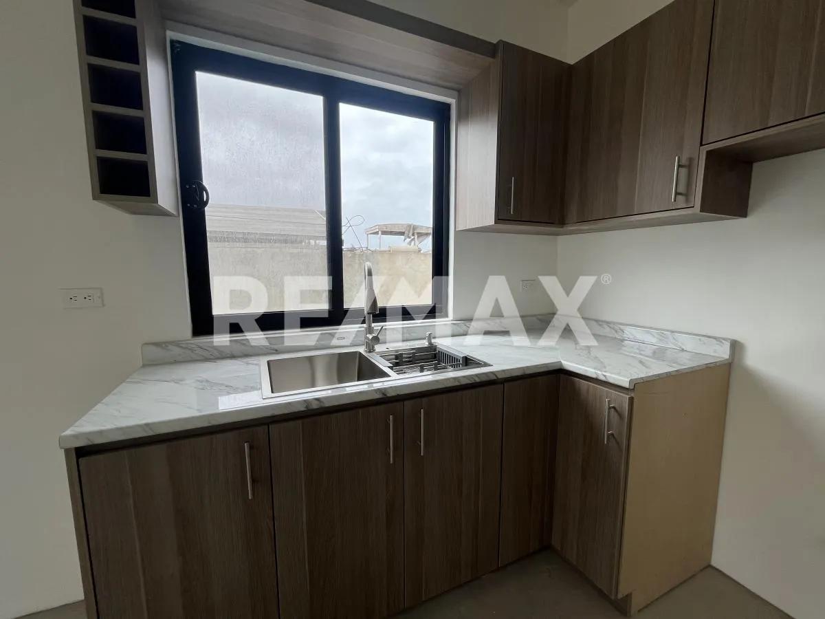 main property photo