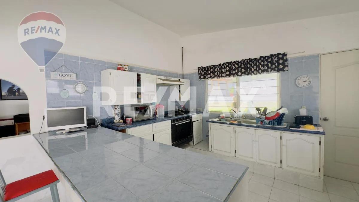 secondary property images 3