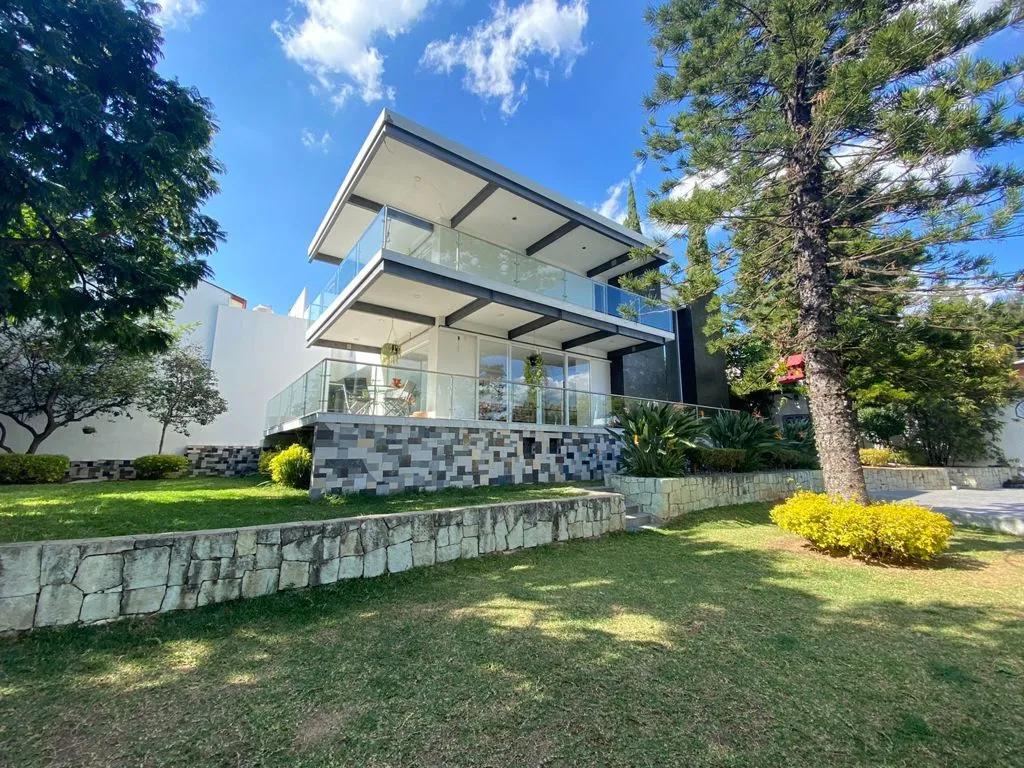 main property photo