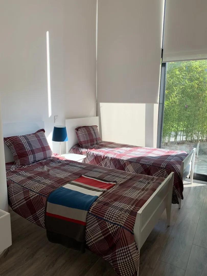 secondary property images 3