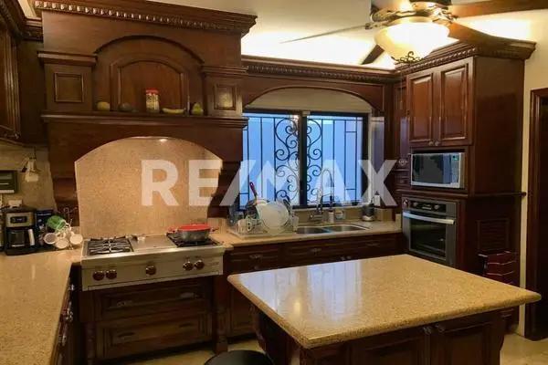 secondary property images 3