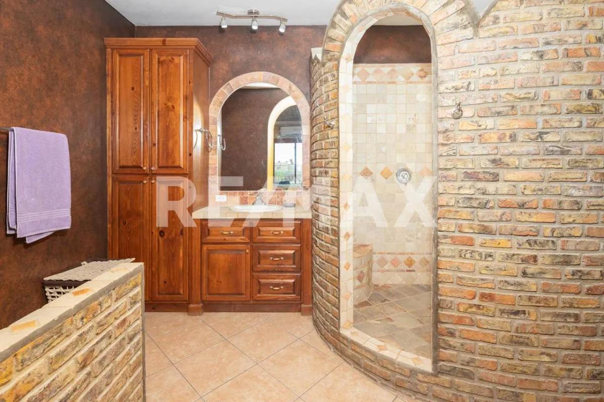 secondary property images 0